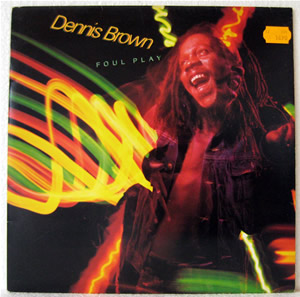 Bild von Dennis Brown - Foul Play